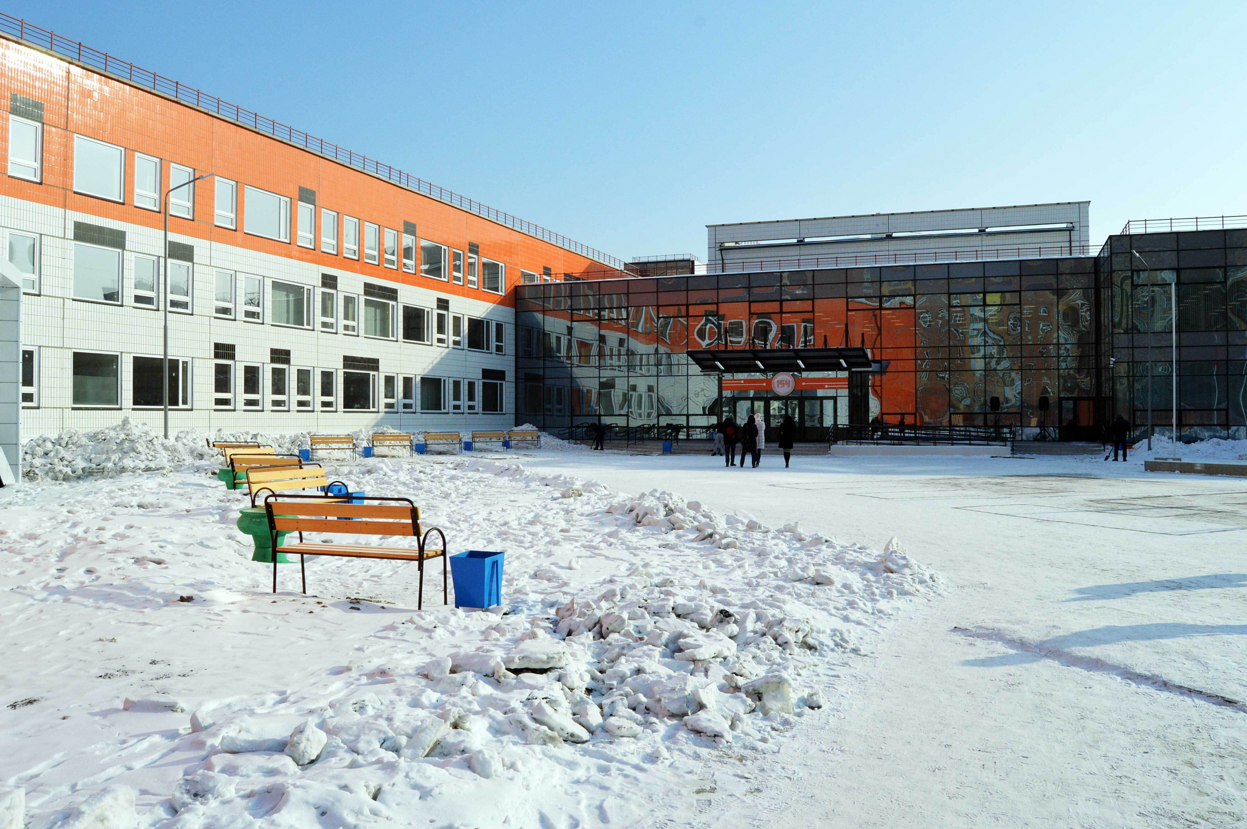 В Красноярске открылась новая школа на 1280 мест | Время России