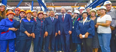 Открытие модернизированного завода "Казанский ДСК"