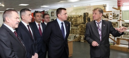 Врио губернатора Тульской области Алексей Дюмин посетил предприятие АО "НАК "АЗОТ"