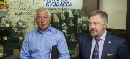 Аман Тулеев и руководство Яйского НПЗ заключили соглашение о строительстве второй очереди завода на 2016-2018 гг.
