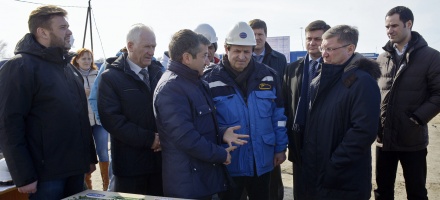 Губернатор Тюменской области Владимир Якушев во время рабочего визита в Голышмановский район