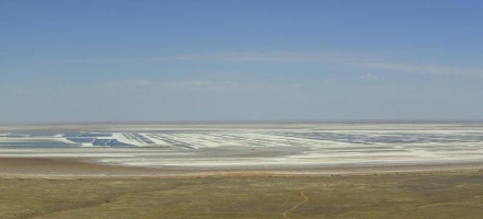 Озеро Баскунчак в Астраханской области. Фото High Contrast. Ист.: https://commons.wikimedia.org