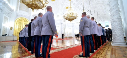 Глава государства напутствовал офицерский корпус