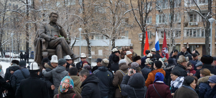 В Москве открыт памятник Чингизу Айтматову