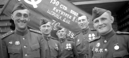 Открыт первый масштабный фотоархив Великой Отечественной войны