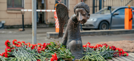 В Санкт-Петербурге открыли памятник погибшим медикам